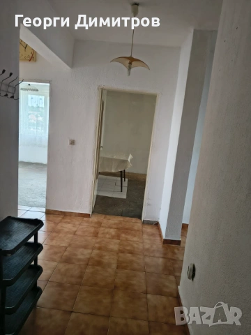 Продава се 3-стаен апартамент, гр. Добрич, Пазара