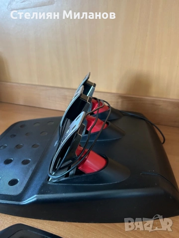 Logitech G27 /волан, педали и скоростен лост/, снимка 4 - Аксесоари - 54593847