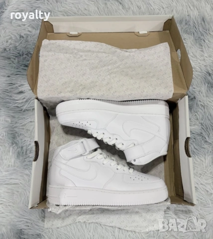 Nike Air Force 1 Нови Бели Дамски Маратонки Найк с Кутия 