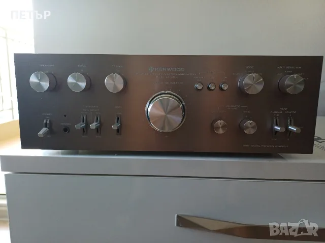 KENWOOD KA 8150 . 600 W . 16 kг Д 43 х 14.9 х 38.4  .см копчето за усилване не е оргинално