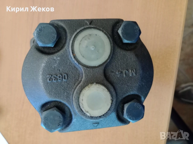 Хидравлична помпа UD16A, снимка 3 - Резервни части за машини - 55050099