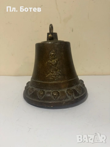 Стара бронзова камбана
