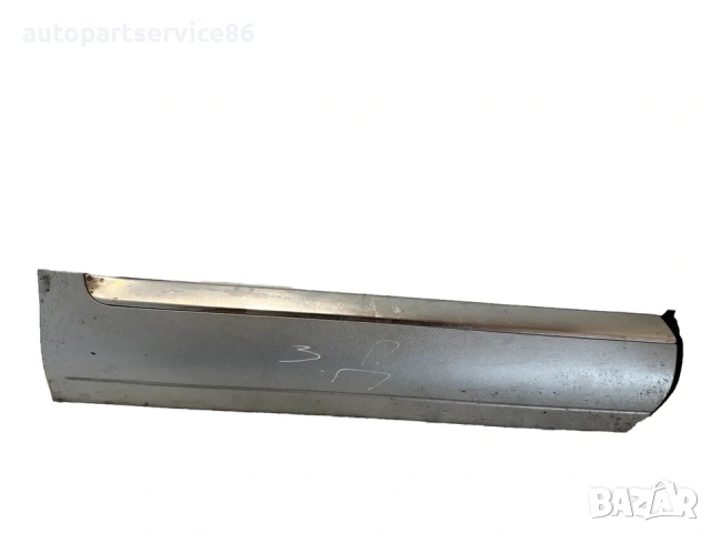 Интериорна лайстна задна дясна долна за Volkswagen Touareg 3.0 Tdi (2009)