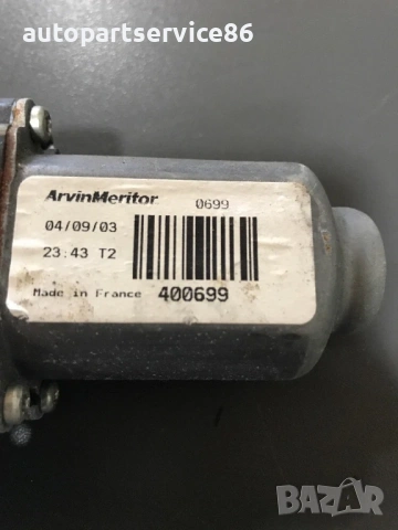 Стъклоповдигач с мотор за предна лява врата за Nissan Almera Tino (2002–2007), снимка 2 - Части - 54365752