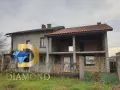 Две двуетажни къщи в един двор в Димитровград, кв. Черноконево, снимка 1