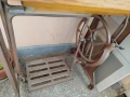 Продавам крачна шевна машина Юнион , снимка 3
