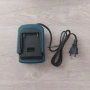 Компактно преносимо зарядно устройство за батерии Bosch Professional 18V (2A) – Мини зарядно за синя, снимка 1