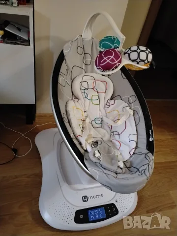 Продавам бебешка люлка 4moms mamaRoo, снимка 2 - Детски шезлонги - 55423843