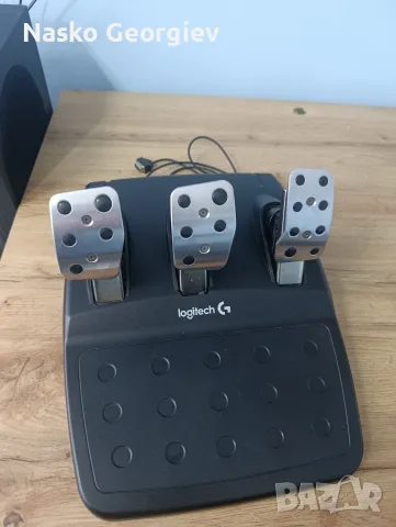 Волан logitech g29 + shifter, снимка 3 - Джойстици и геймпадове - 55353283