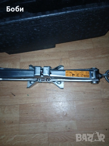 Органайзер с инструменти Дачия Дъстър, снимка 8 - Аксесоари и консумативи - 53964001