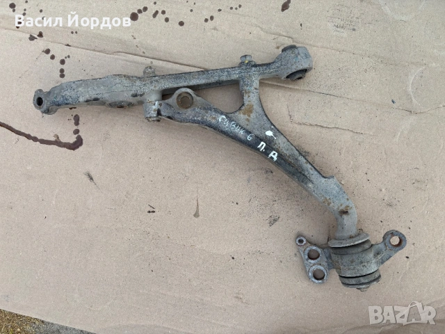 Преден Десен Носач на Хонда Сивик 6 / Honda Civic 6 / Десен Носач