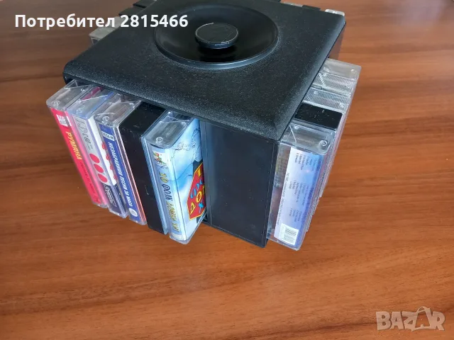 Касетник с 20 аудио касети