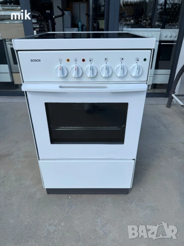 Печка с керамичен плот Bosch 50см широка, снимка 3 - Печки, фурни - 55091116