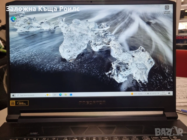 Геймърски лаптоп Acer Predator Triton 500 (N18W3) + чанта, безжична мишка, клавиатура и охлаждаща по, снимка 2 - Лаптопи за работа - 54933907
