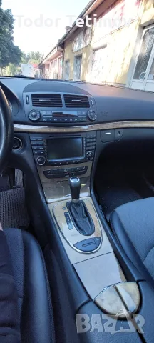 Mercedes E280 4matic, снимка 10 - Автомобили и джипове - 55460082
