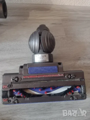 Dyson DC35 прахосмукачка, снимка 4 - Прахосмукачки - 55644552