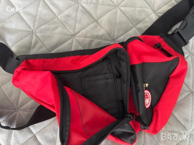 Чанта PUMA - Olympiacos F.C. - тип банан - диагоналка - НОВА, снимка 4 - Чанти - 54396358