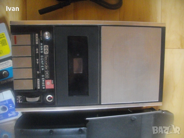 BASF CC RECORDER 9100 ПОРТАТИВЕН КАСЕТОФОН ОТ 1971-1973г.РЕТРО ВИНТИДЖ С КОЖЕН КАЛЪФ ОТЛИЧНО РАБОТЕЩ, снимка 5 - Радиокасетофони, транзистори - 54904268
