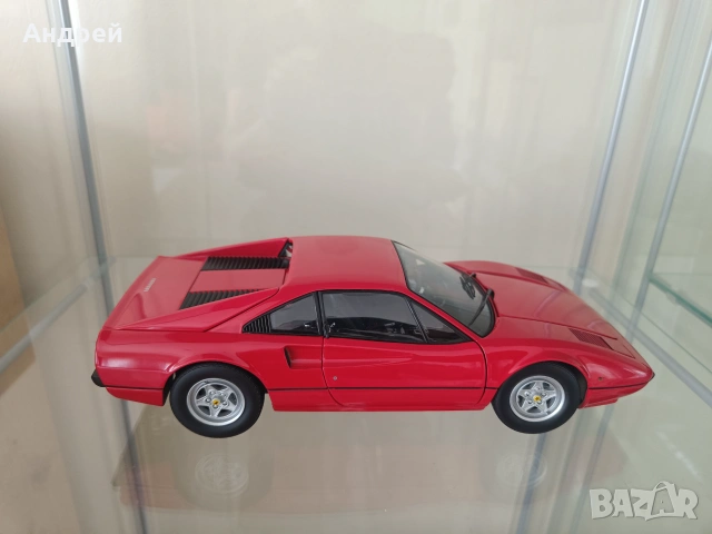 Ferarri 308 GTB, Kyosho !:18, снимка 3 - Колекции - 55204383