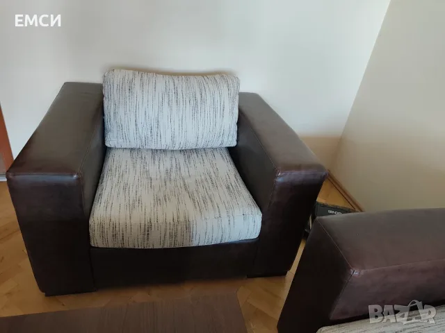 Продавам Холна гарнитура, снимка 4 - Дивани и мека мебел - 55443875