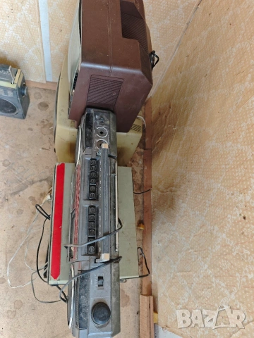 Продавам стари касетофони , телевизори ,списания , магнетофони ., снимка 7 - Антикварни и старинни предмети - 54087184