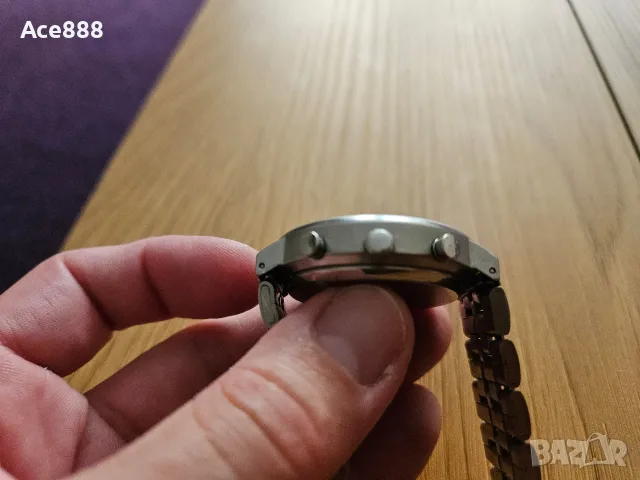 Продавам швейцарски часовник хронограф, снимка 7 - Мъжки - 55654373