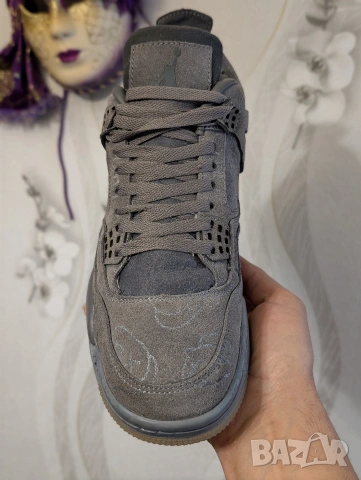 лимитирани Air Jordan 4 Retro x KAWS номер 43 ,5-44 оригинални маратонки , снимка 12 - Маратонки - 53728324