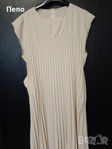 Плесирана рокля, снимка 2 - Рокли - 54173825