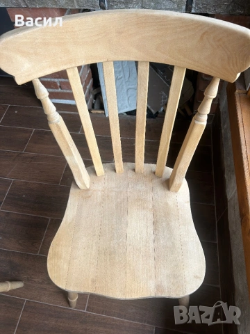 Масивни столове от дърво