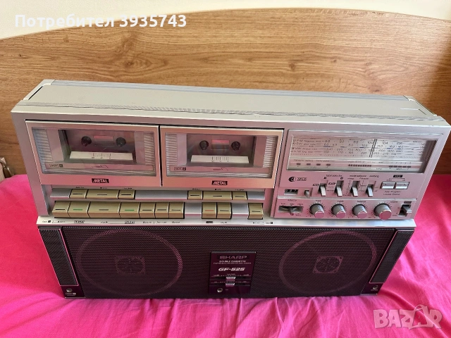 SHARP GF 525 Japan , снимка 2 - Радиокасетофони, транзистори - 55170434