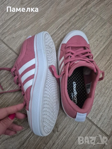 Маратонки Adidas , снимка 3 - Маратонки - 54233101