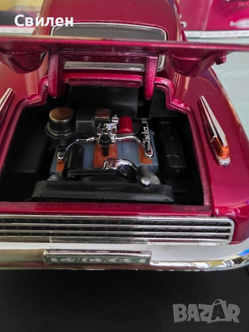 Модели 1:18, снимка 7 - Колекции - 54278417