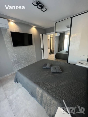 Двустаен апартамент в кв.Център, снимка 2 - Апартаменти - 54026362