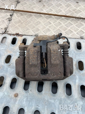 Преден ляв спирачен апарат Ауди А4 Б5 1996г 1.6 100кс , снимка 3 - Части - 54060040