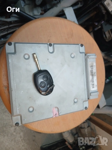 Компютър за Форд Фокус 1.6 16V 98AB-12A650-CDG
