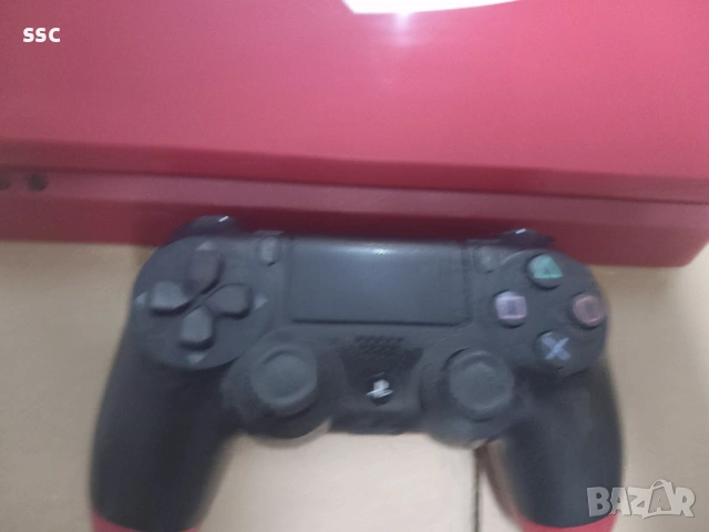 PS4 Slim 1TB SpiderMan Limited ED, снимка 3 - PlayStation конзоли - 54916897