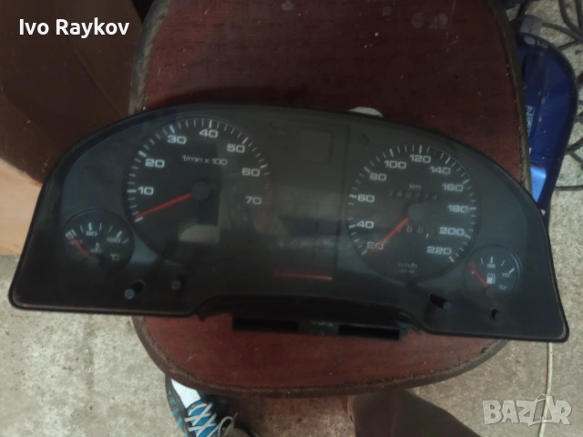 Километраж за Audi 80 893919033BQ 88311113 VDO