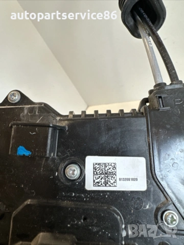 Заключващ механизъм за задна лява врата за Hyundai Santa Fe 2.2 Crdi (2020) 81320S1020, снимка 3 - Части - 54413238