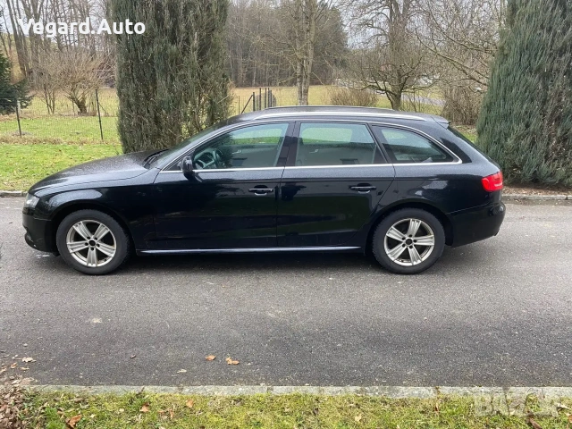 Audi A4 B8 2.0tdi 143к.с. 2010г. комби се продава на части, снимка 2 - Автомобили и джипове - 55068419
