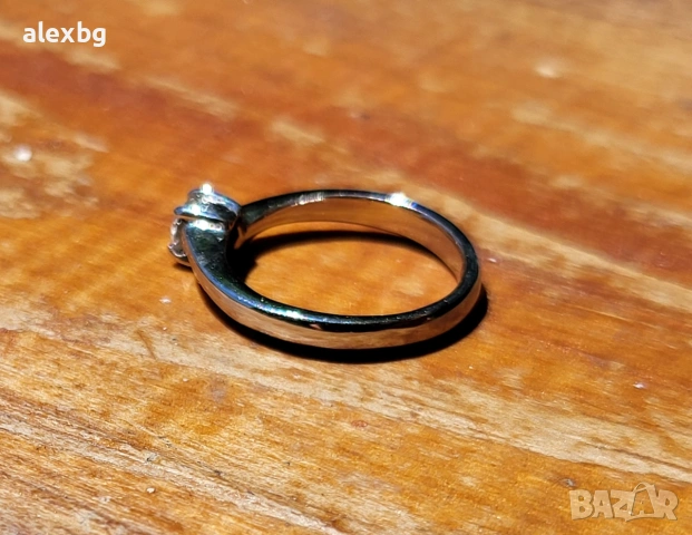 18к Пръстен бяло злато 2g с 0.18ct диамант VS1, снимка 5 - Пръстени - 53440520