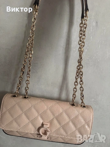 GUESS дамска чанта нова, снимка 2 - Чанти - 54930221