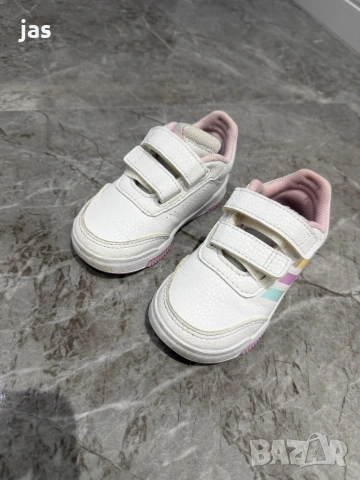 Adidas размер 21 , снимка 3 - Детски маратонки - 54881864