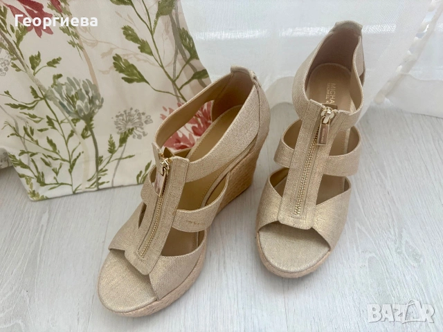 Сандали на платформа Michael Kors, снимка 2 - Дамски обувки на ток - 55002373
