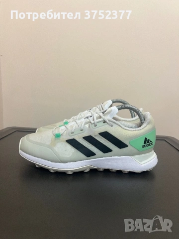 Оригинални маратонки Adidas 42 номер , снимка 4 - Маратонки - 53960413