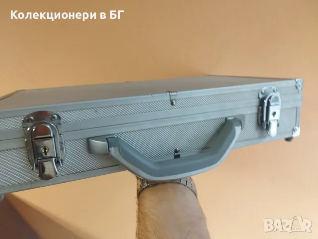 АЛУМИНИЕВ КУФАР CARGO L6 /Leuchtturm/ ЗА 94 МОНЕТИ, снимка 9 - Куфари - 55681549