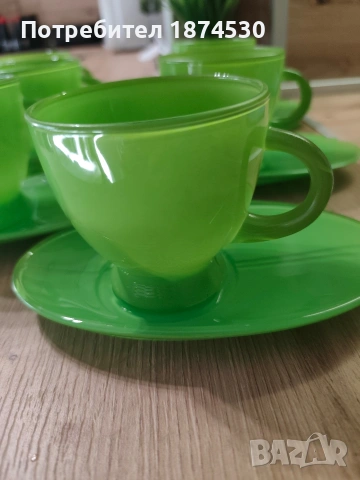 Продавам комплект зелени чаши за кафе/чай, снимка 2 - Чаши - 55191726