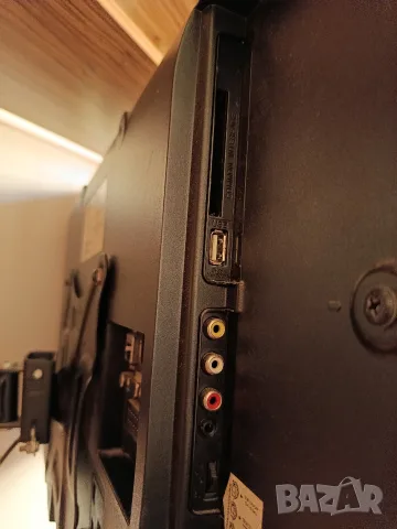 Телевизор Telefunken 32 инча, Smart ,със стойка за стена, снимка 7 - Телевизори - 55649036
