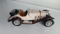 Mercedes-Benz SSK 1928 в мащаб 1:18, произведен от италианската компания Bburago. , снимка 1