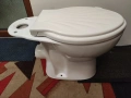 Продавам тоалетна моноблок , снимка 3