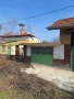 Къщата е за Покрив, снимка 1